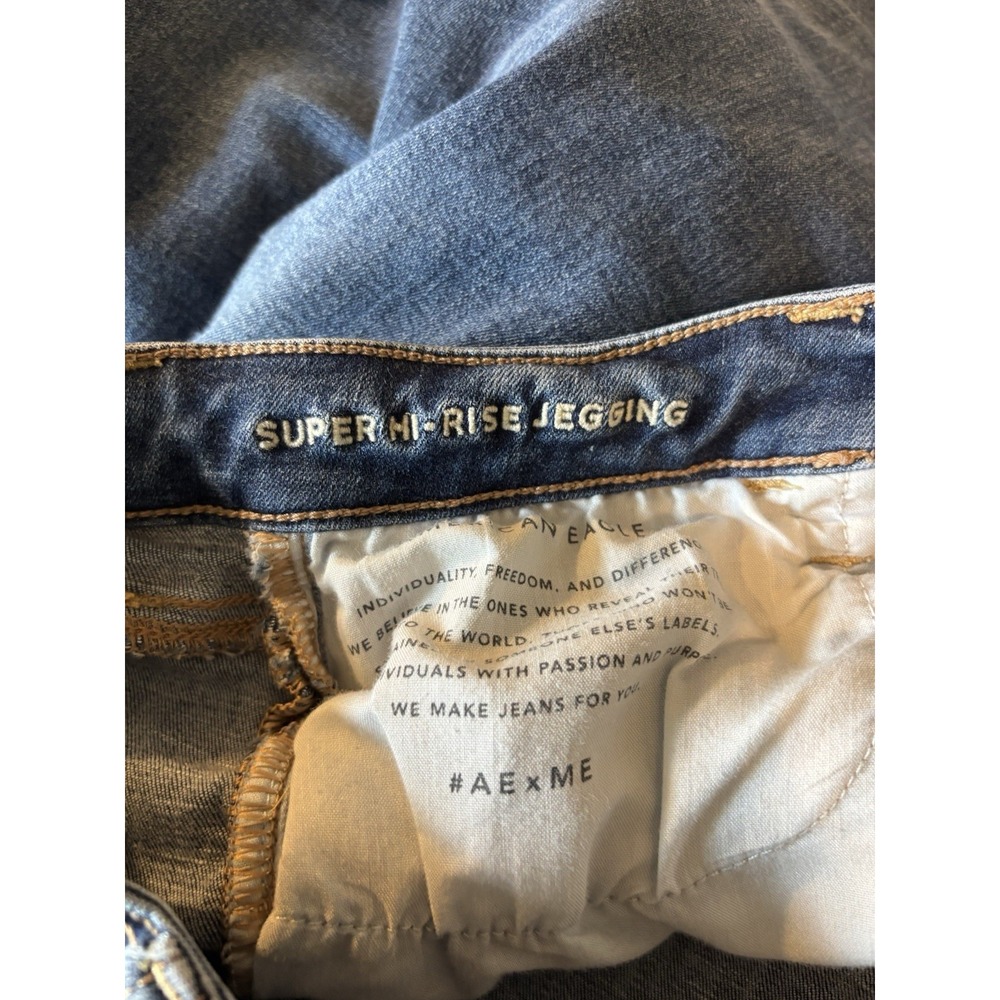 American Eagle super high rise jegging womens size 4 regular distressed stretch - Picture 7 of 10